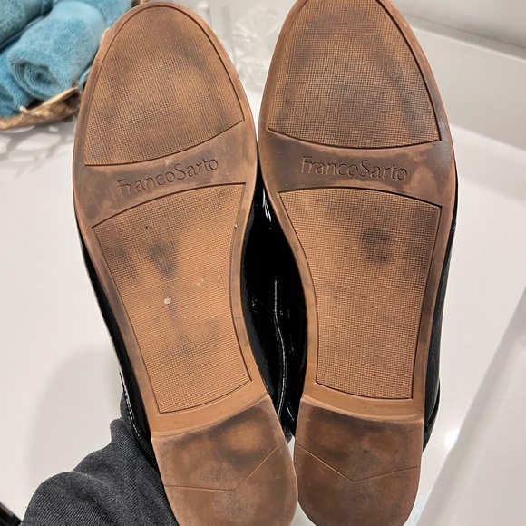 Franco Sarto Black Patent Mules with Silver Chain - Picture 5 of 5